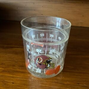 RARE VINTAGE REDSKINS FOOTBALL CUP FLOATING GLITTER